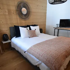  Appartement Vaujanylocations - Saphir 04 France